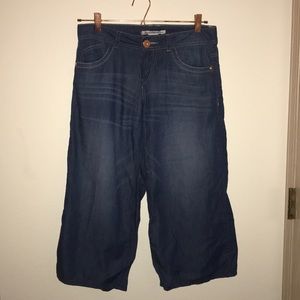 american rag size 5 capri